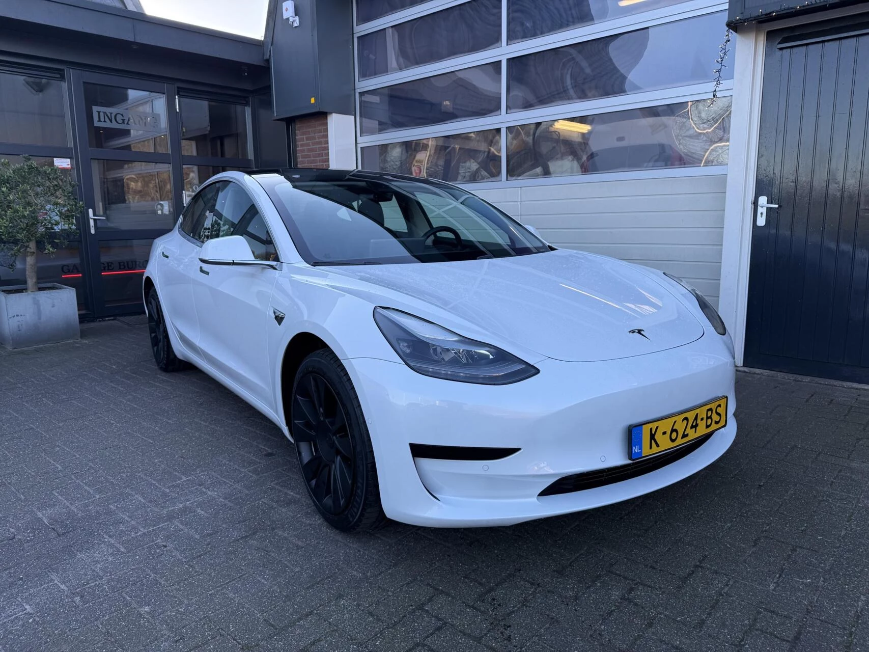 Hoofdafbeelding Tesla Model 3