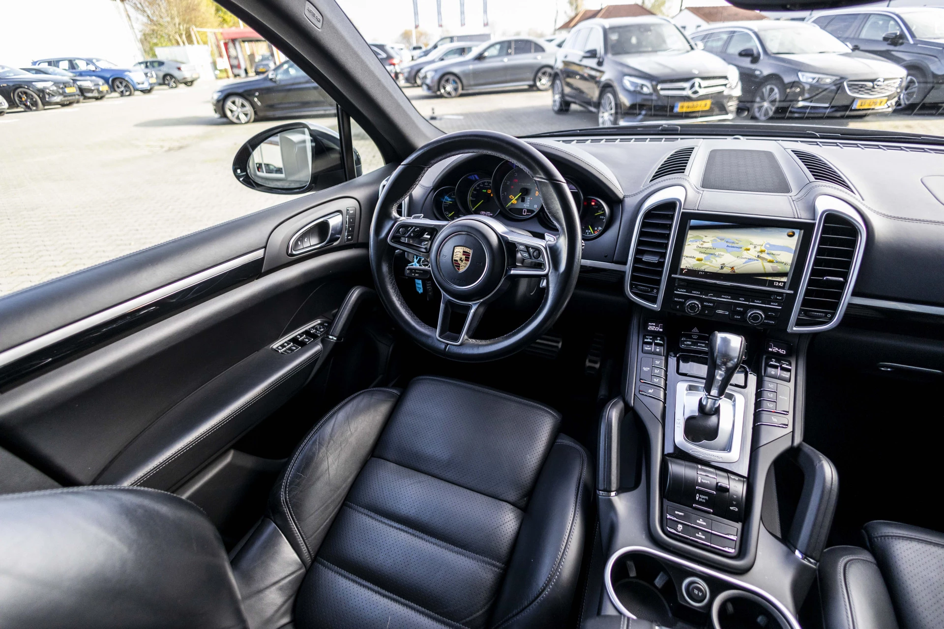 Hoofdafbeelding Porsche Cayenne