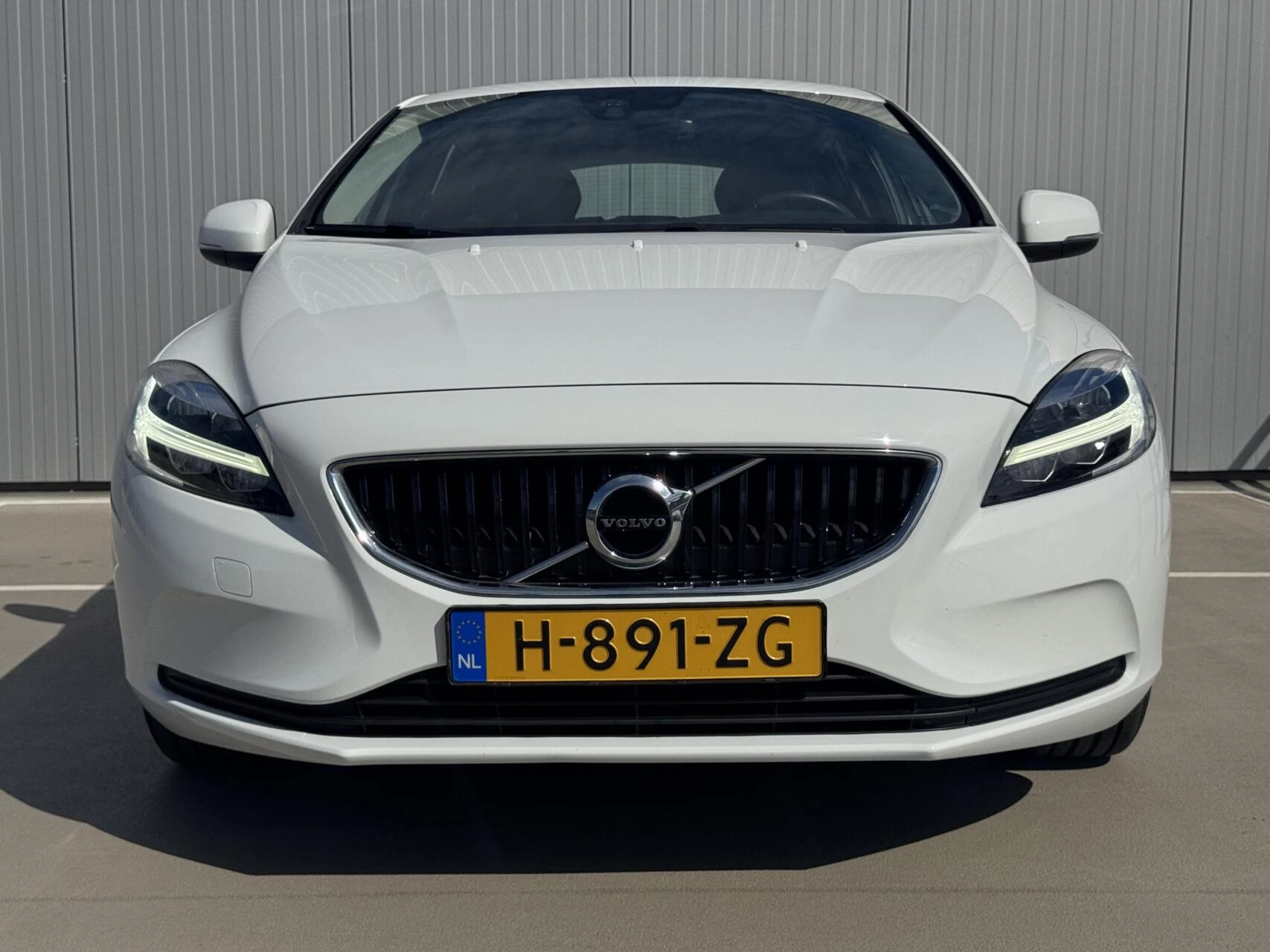 Hoofdafbeelding Volvo V40