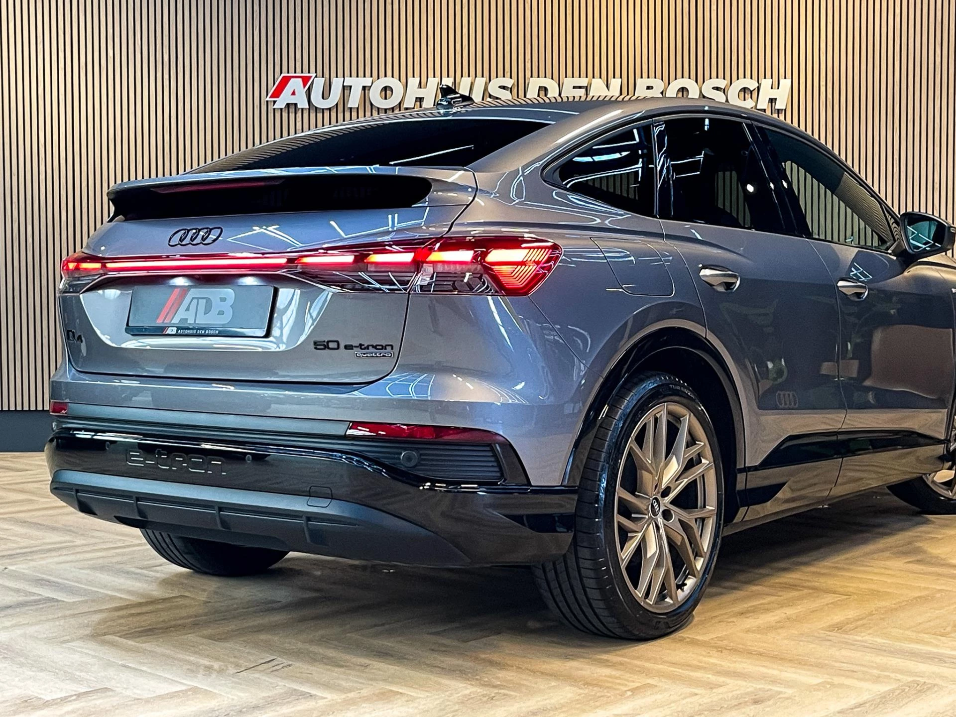 Hoofdafbeelding Audi Q4 e-tron
