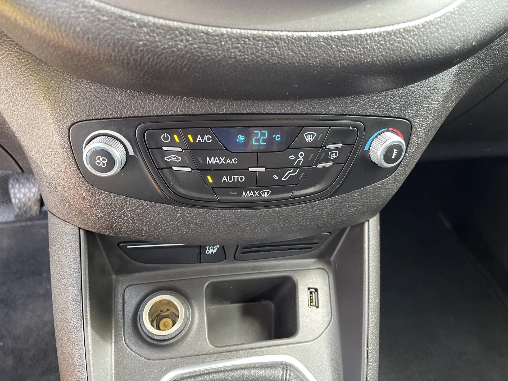 Hoofdafbeelding Ford Transit Courier