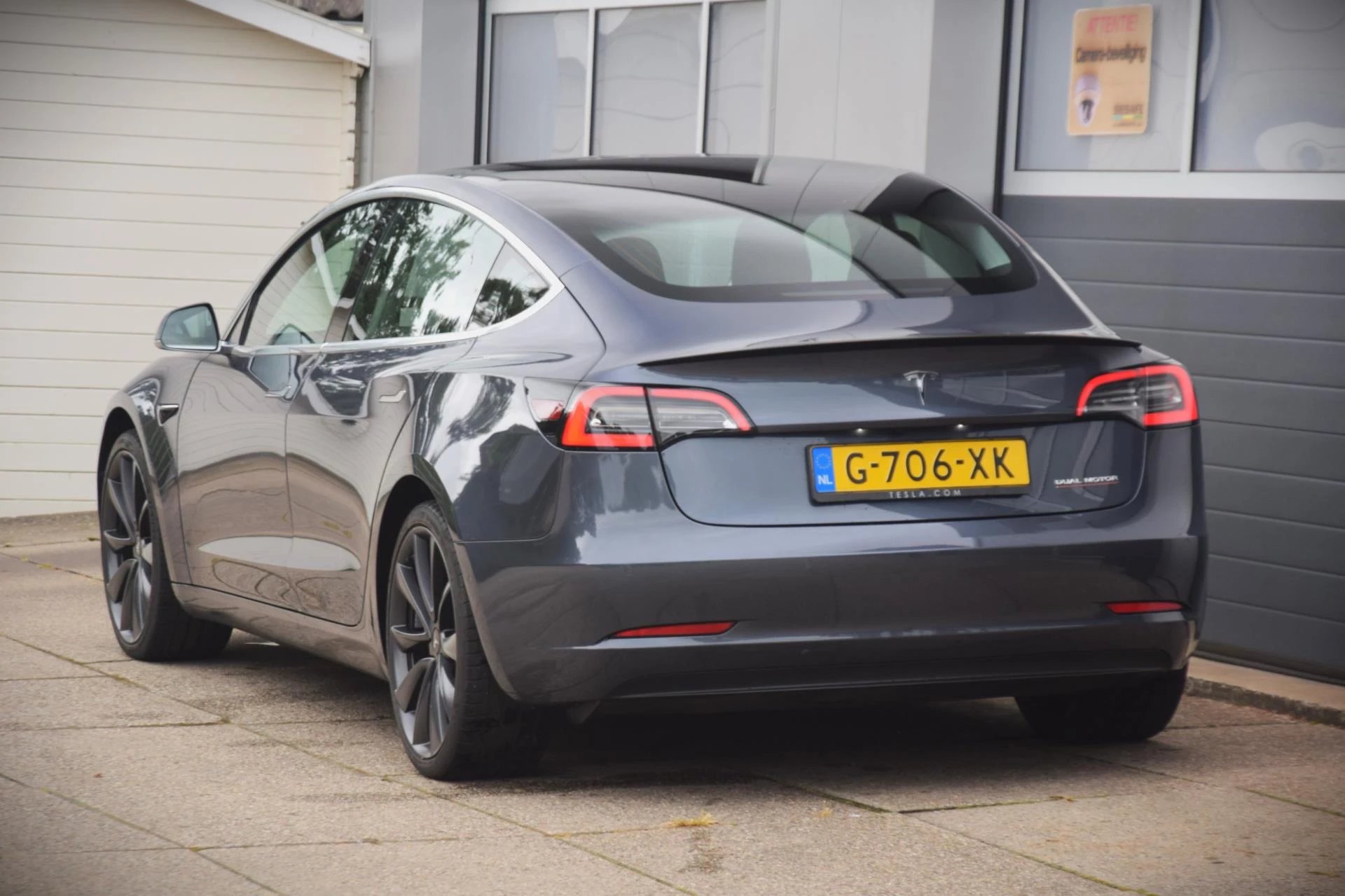 Hoofdafbeelding Tesla Model 3