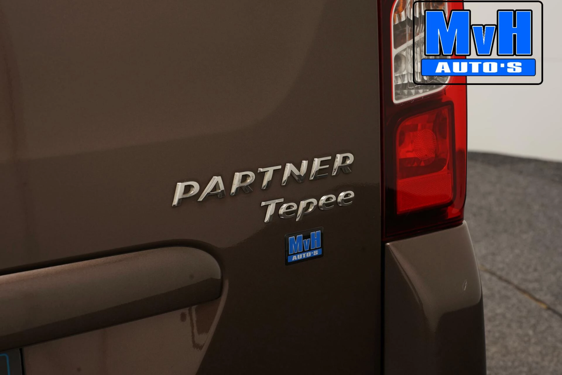 Hoofdafbeelding Peugeot Partner