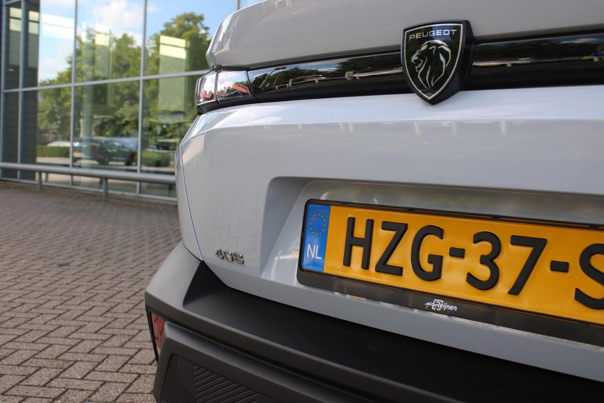 Hoofdafbeelding Peugeot 408