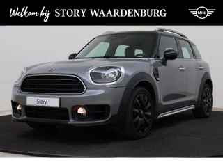 MINI Countryman Cooper Automaat / Cruise Control / Multifunctioneel stuurwiel / PDC / 18" LM Pin Spoke zwart
