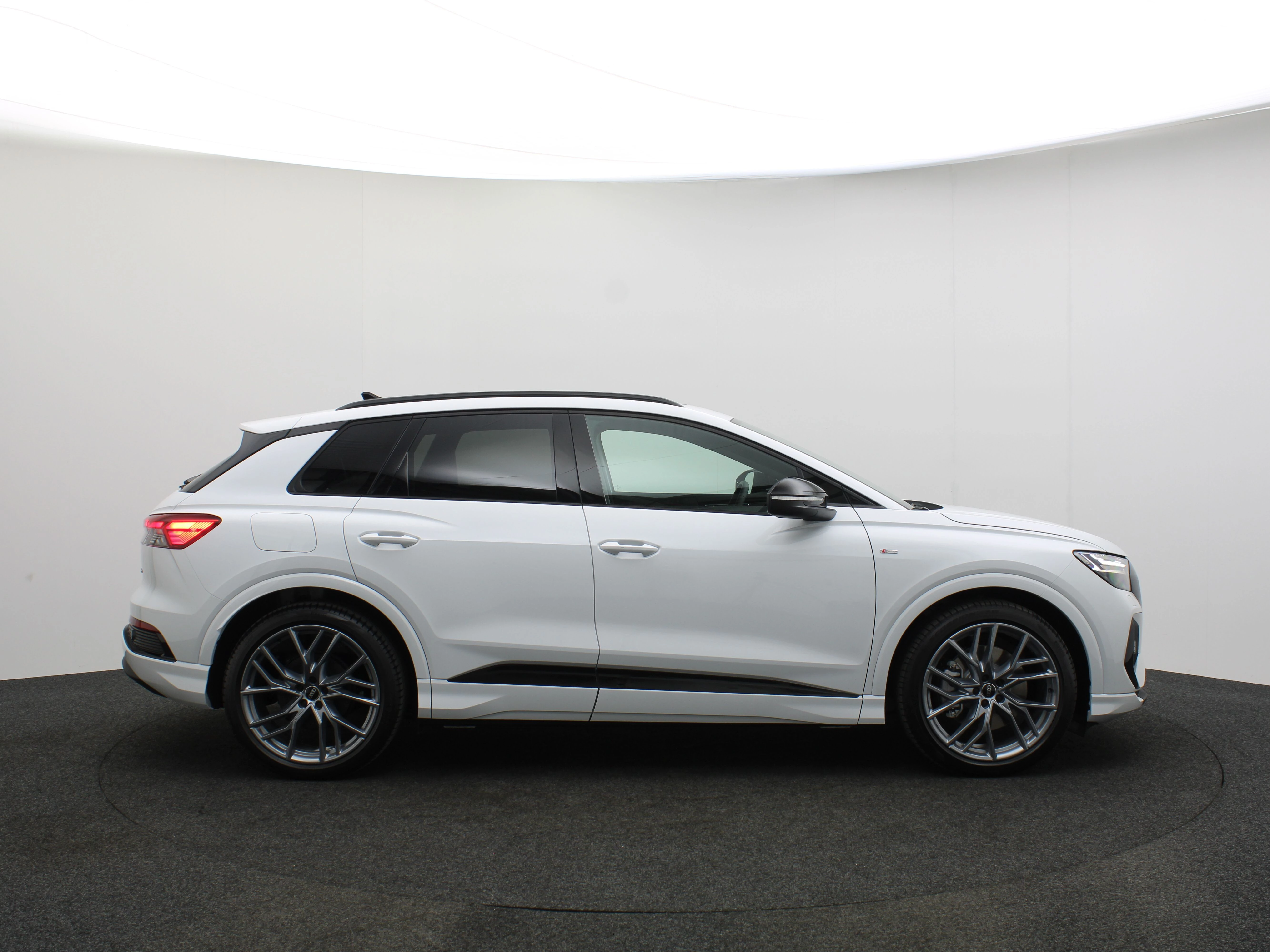 Hoofdafbeelding Audi Q4 e-tron