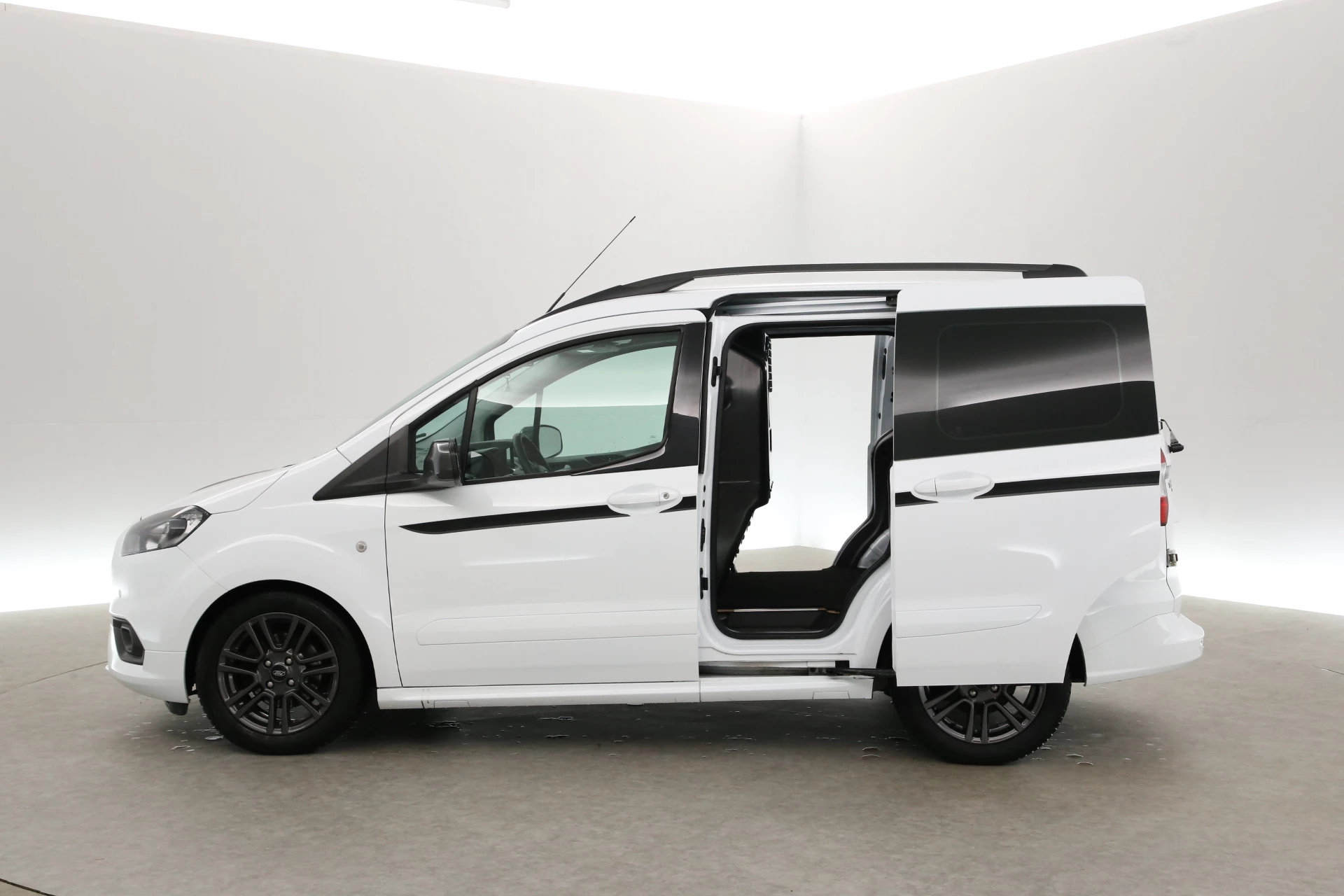 Hoofdafbeelding Ford Transit Courier