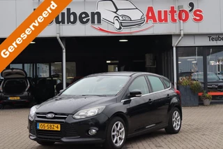Ford Focus 1.6 TI-VCT First Edition Climate control, Stoelverwarming, Cruise control, Licht metalen wielen