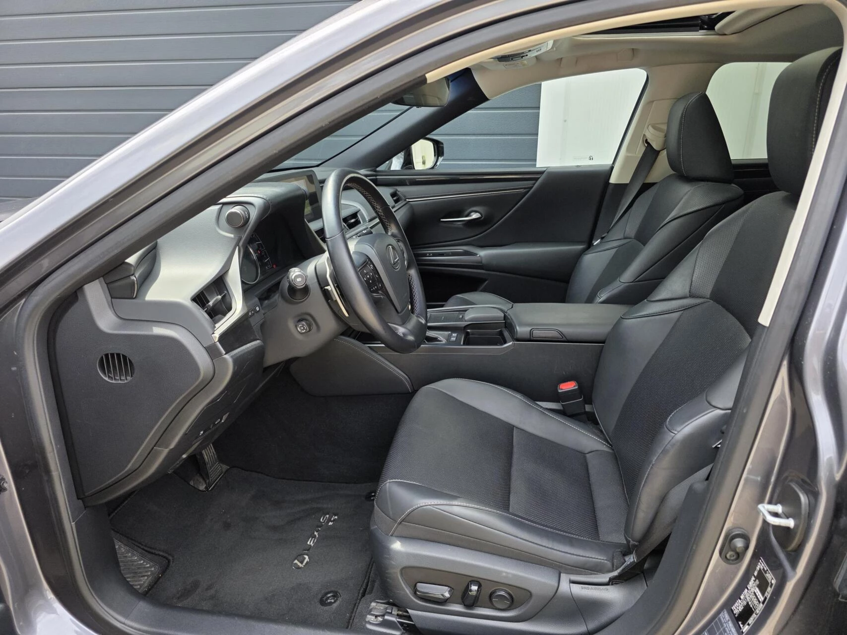 Hoofdafbeelding Lexus ES