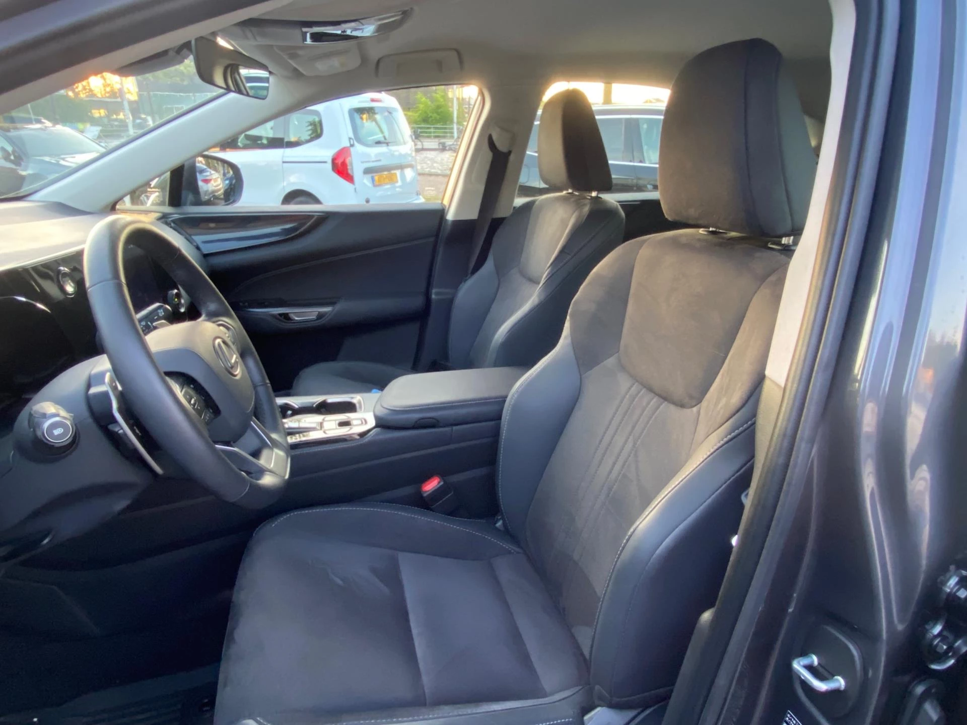 Hoofdafbeelding Lexus NX