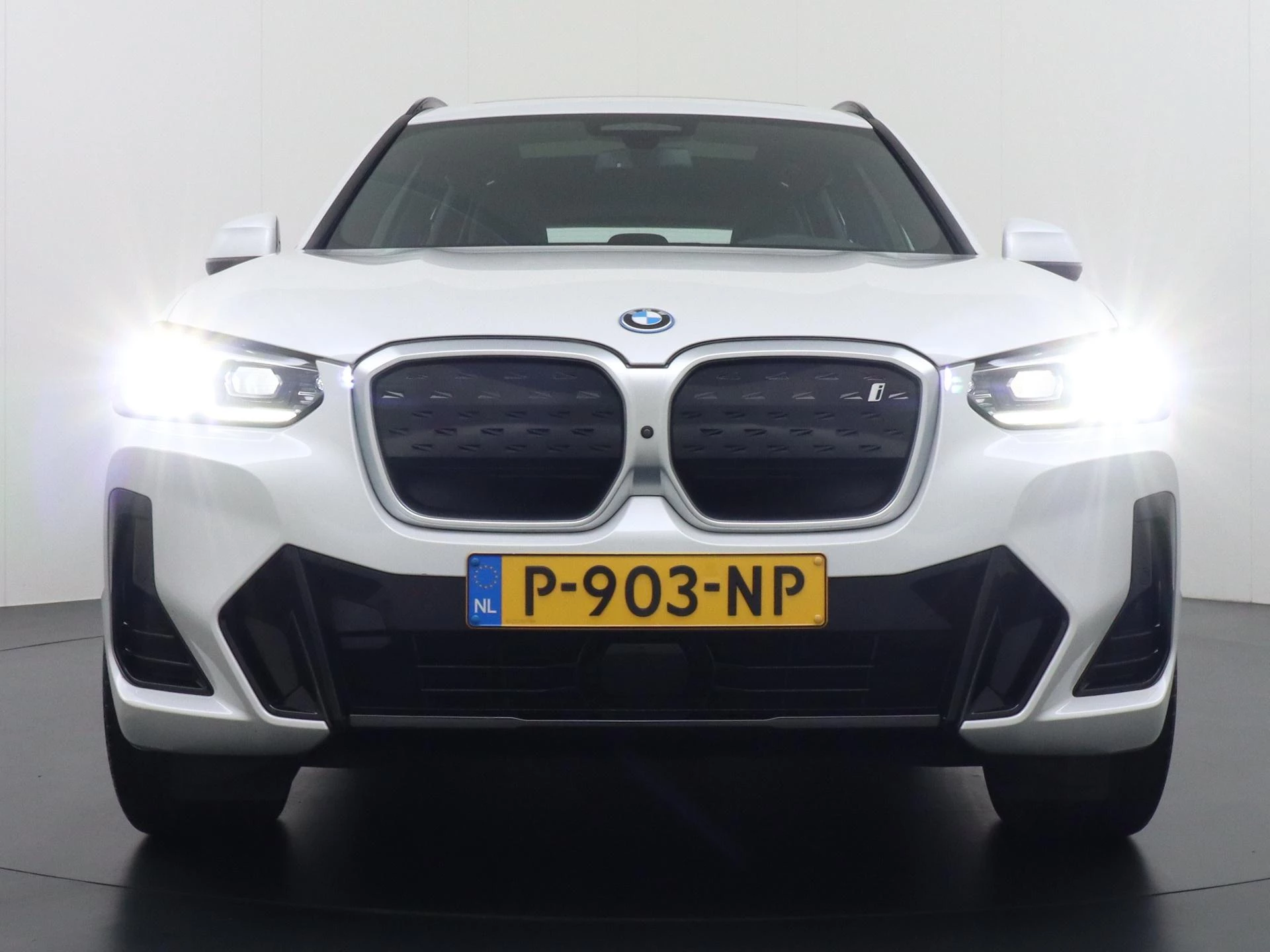 Hoofdafbeelding BMW iX3