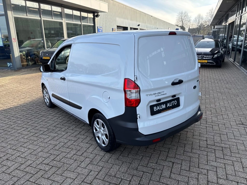 Hoofdafbeelding Ford Transit Courier
