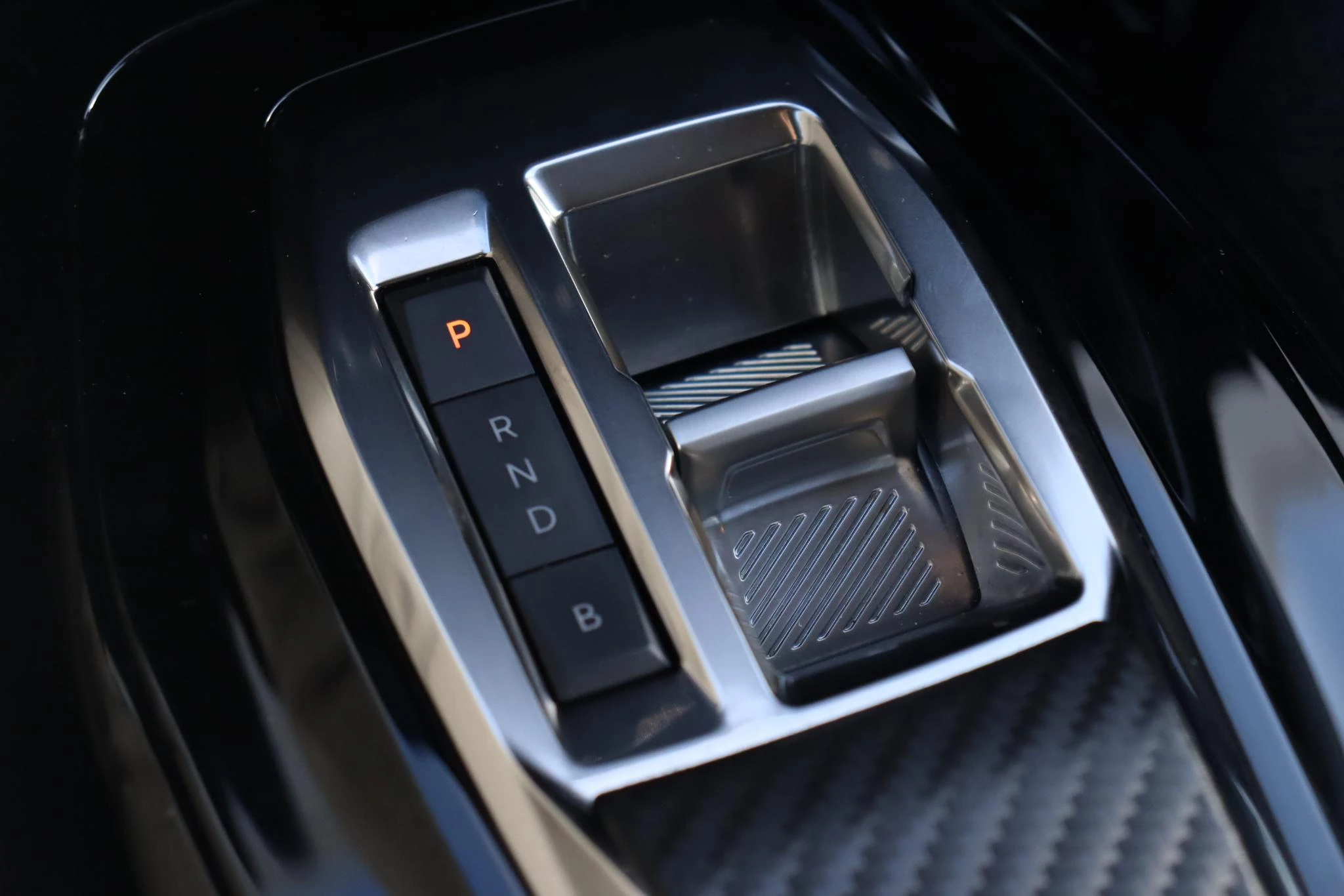 Hoofdafbeelding Peugeot e-208