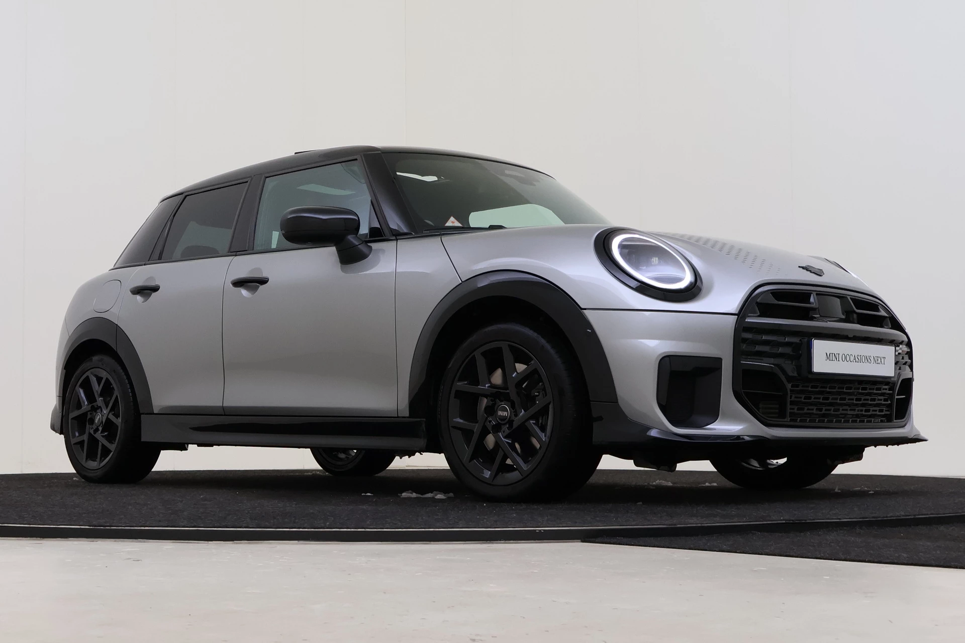 Hoofdafbeelding MINI 5-deurs