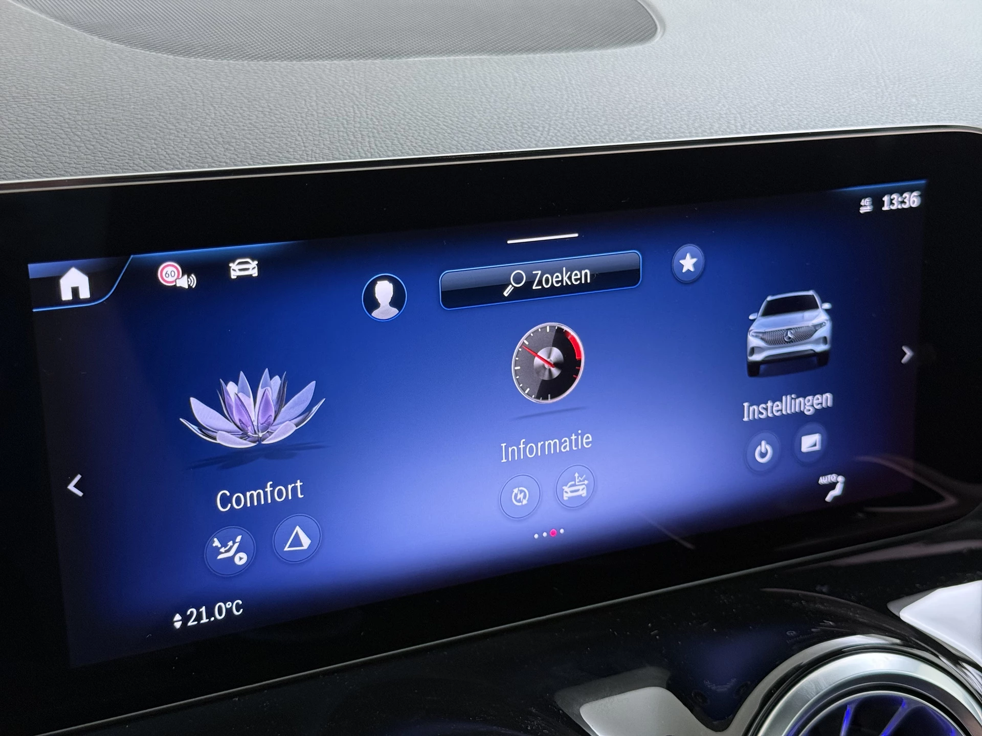 Hoofdafbeelding Mercedes-Benz EQA