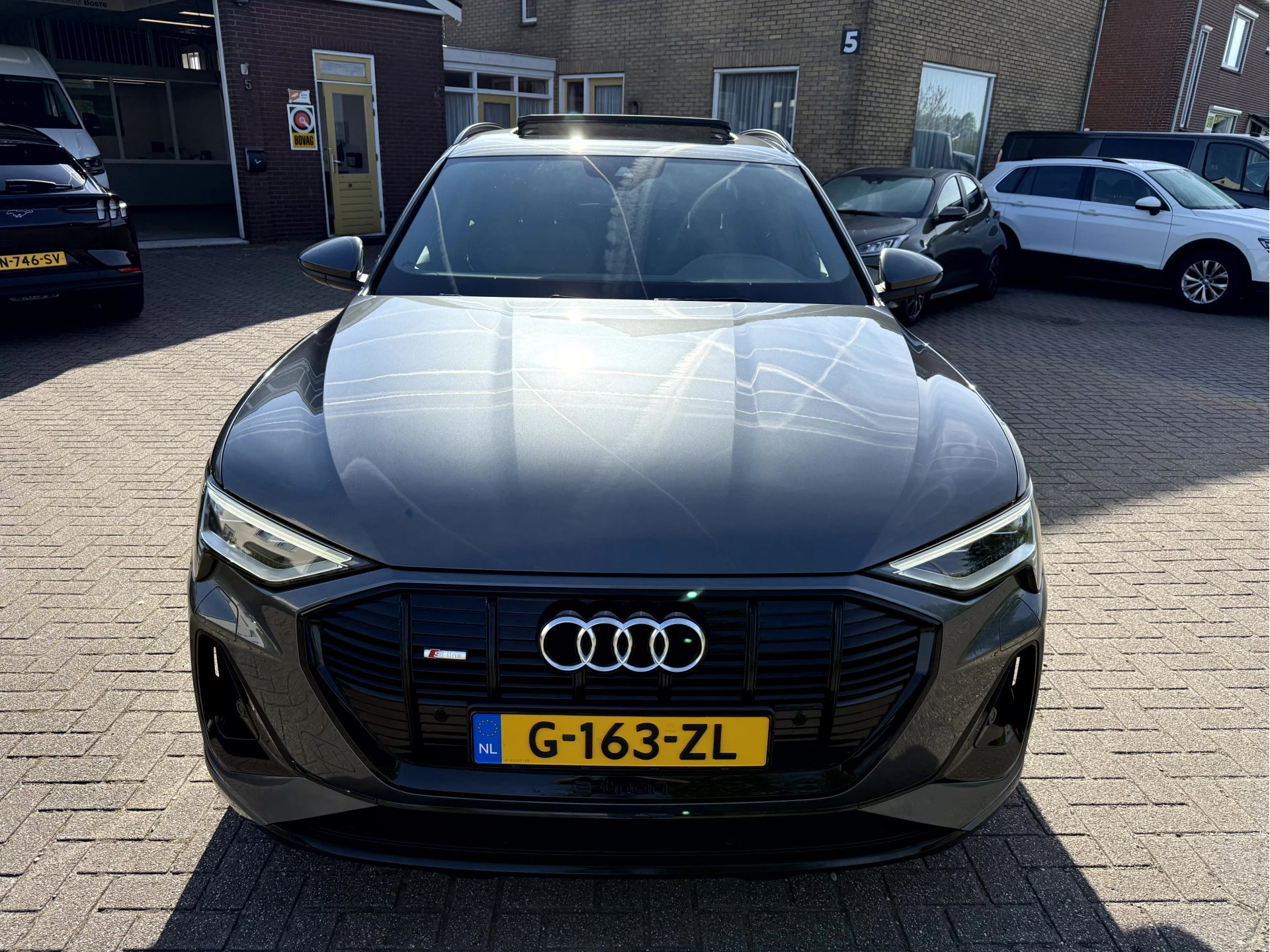 Hoofdafbeelding Audi e-tron