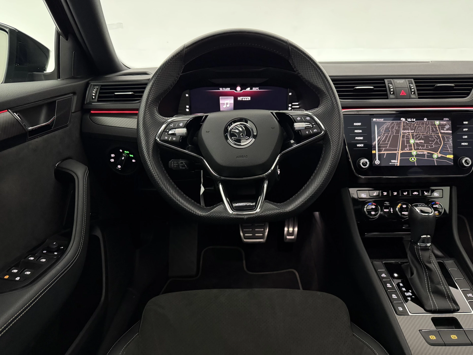 Hoofdafbeelding Škoda Superb