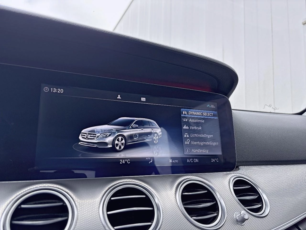 Hoofdafbeelding Mercedes-Benz E-Klasse