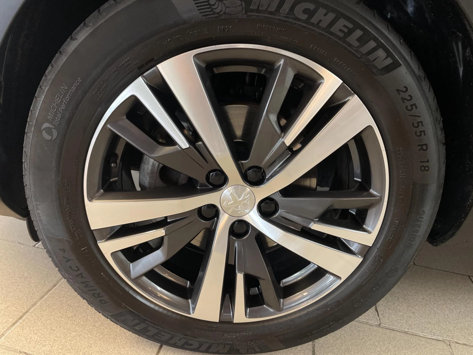 Hoofdafbeelding Peugeot 5008