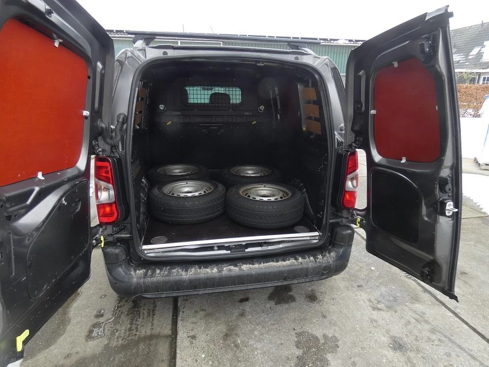 Hoofdafbeelding Peugeot Partner