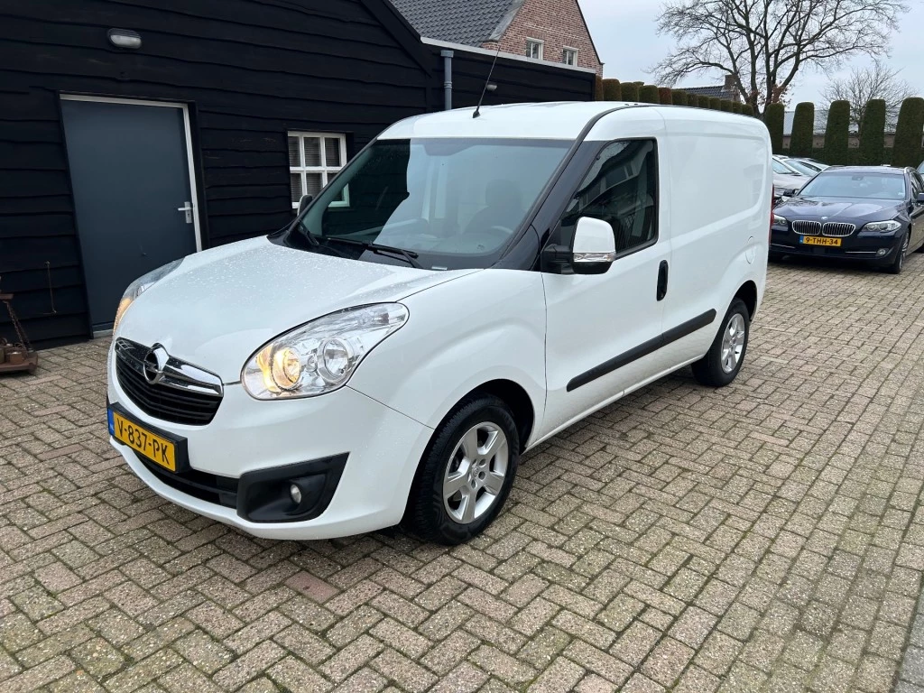 Hoofdafbeelding Opel Combo