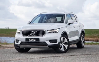 Volvo XC40 1.5 T4 Recharge Inscription AUTOMAAT / PLUG IN HYBRID / NAVI / STOELVERWARMING / CAMERA