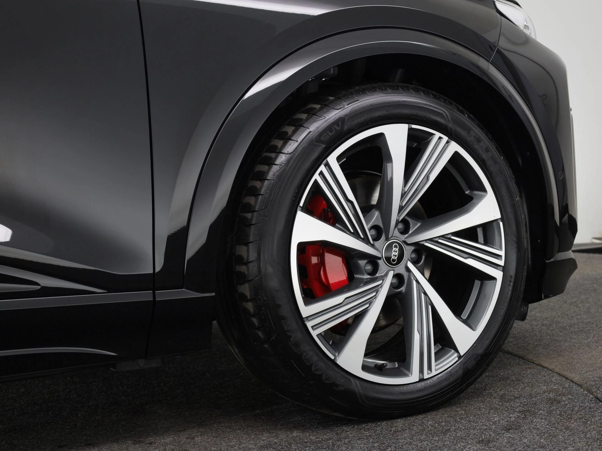 Hoofdafbeelding Audi Q6 e-tron