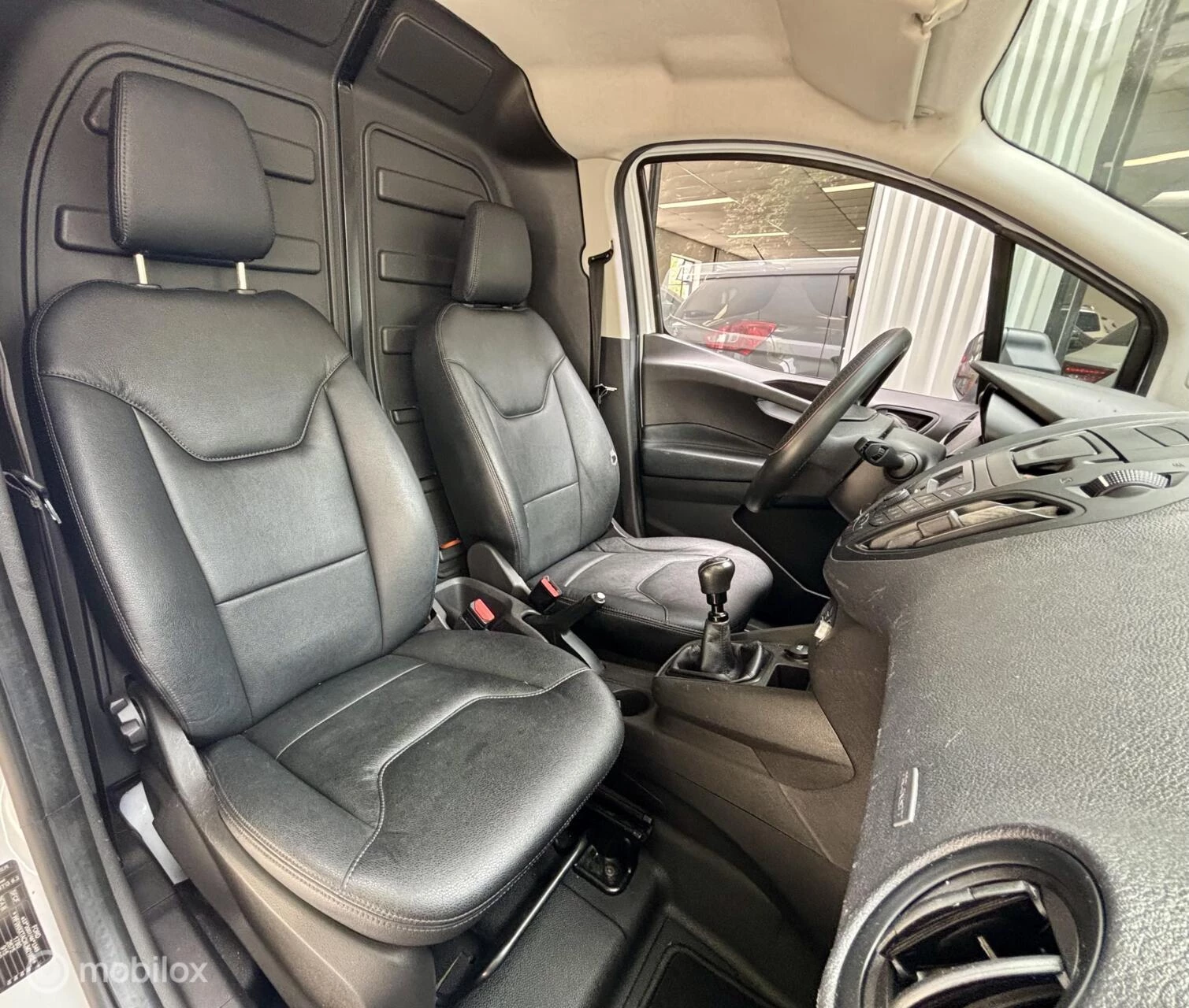 Hoofdafbeelding Ford Transit Courier
