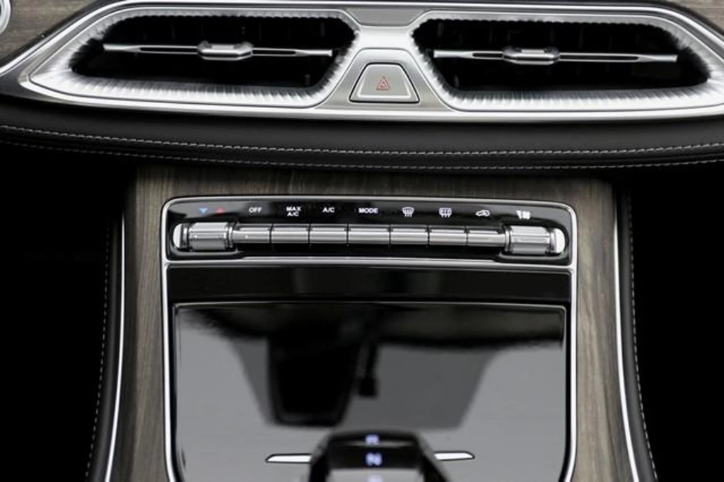 Hoofdafbeelding DFSK E5 PHEV