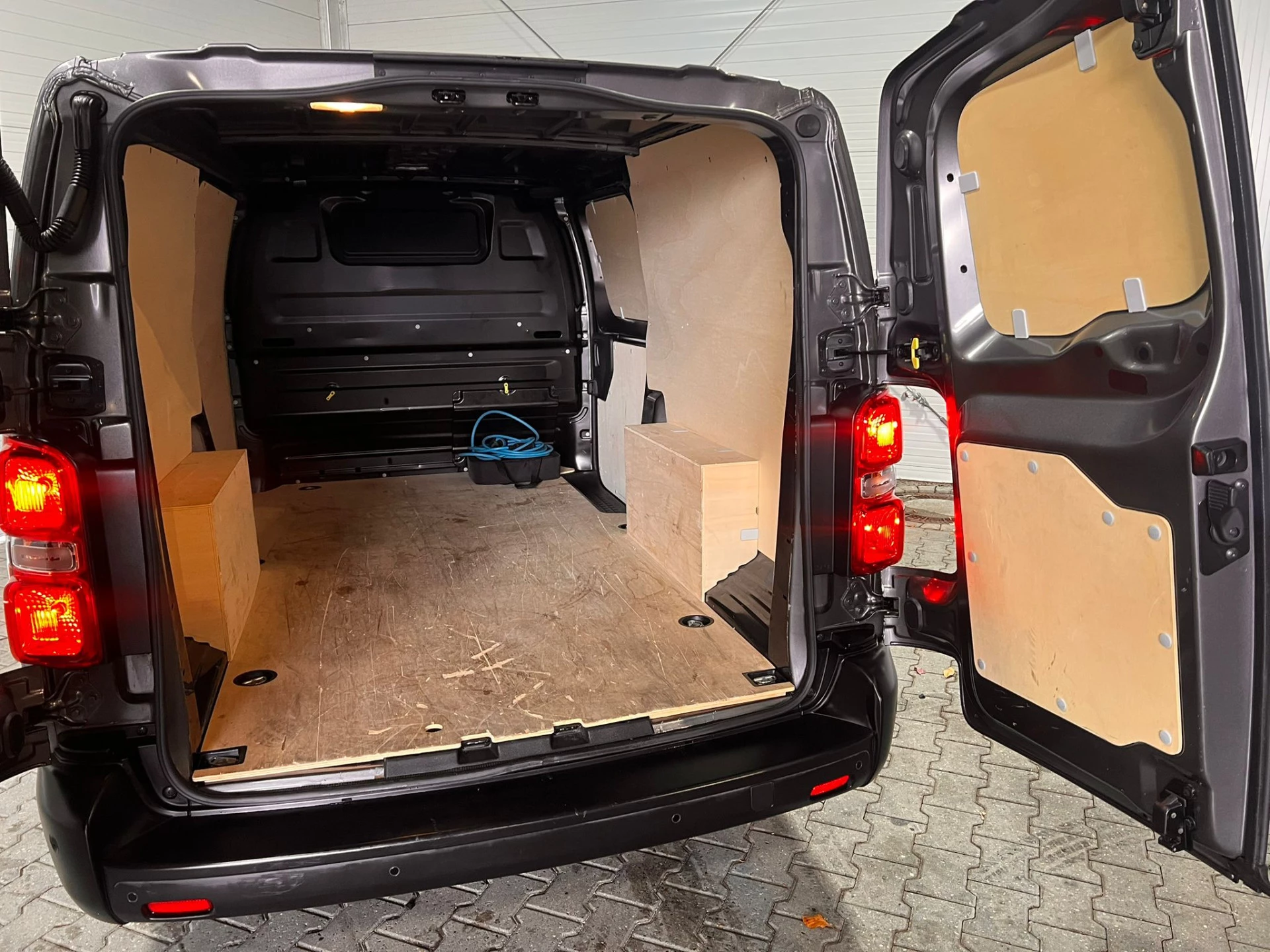 Hoofdafbeelding Opel Vivaro-e