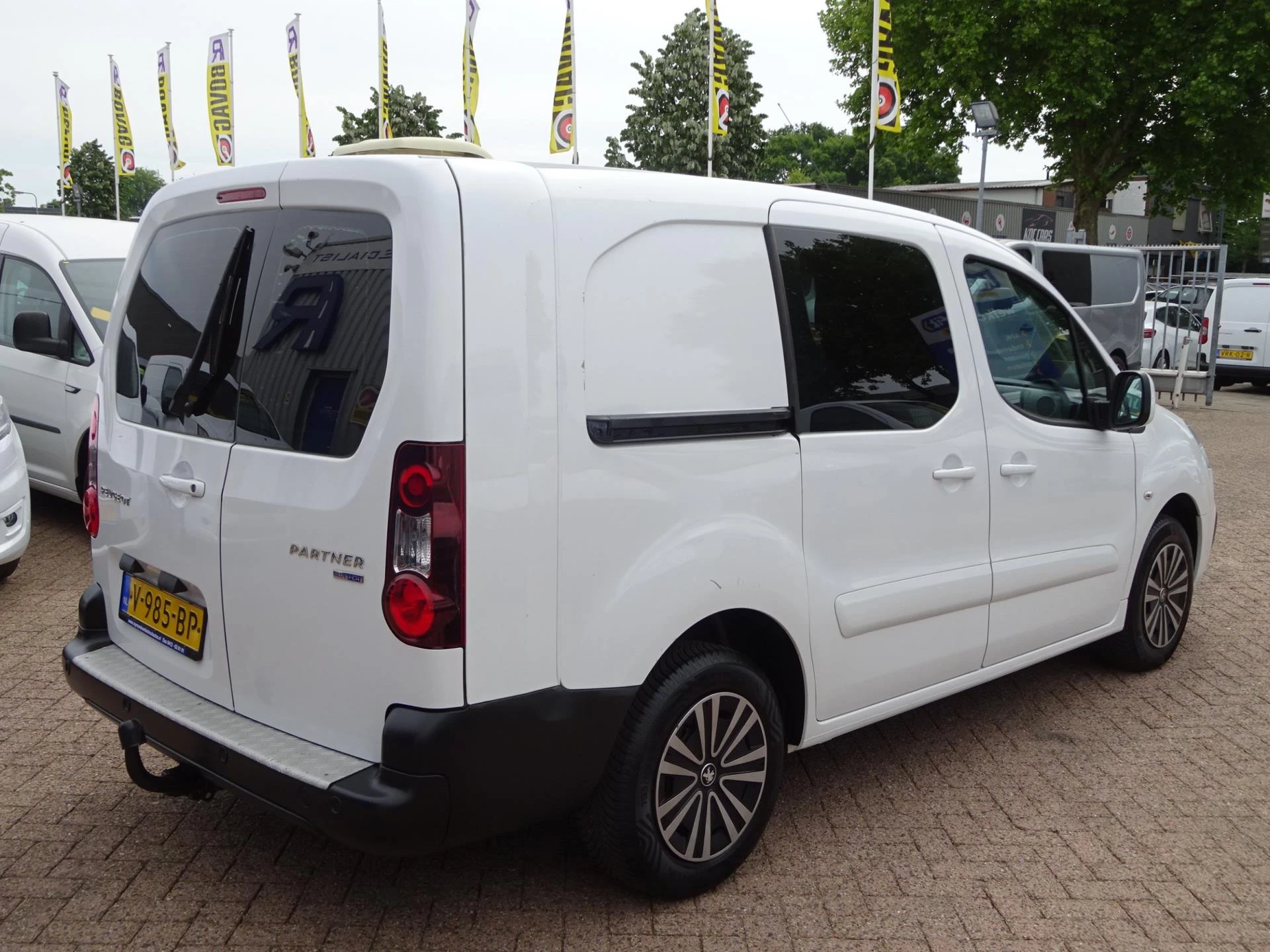 Hoofdafbeelding Peugeot Partner