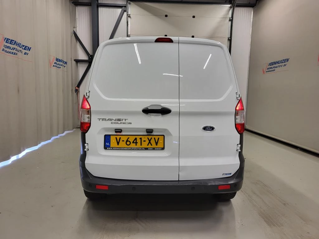 Hoofdafbeelding Ford Transit Courier