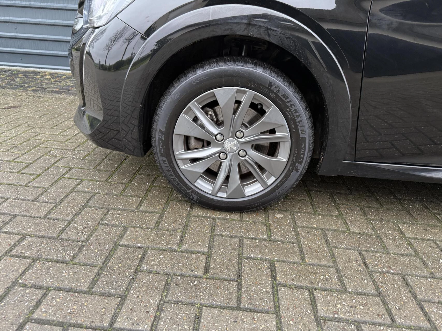 Hoofdafbeelding Peugeot e-208