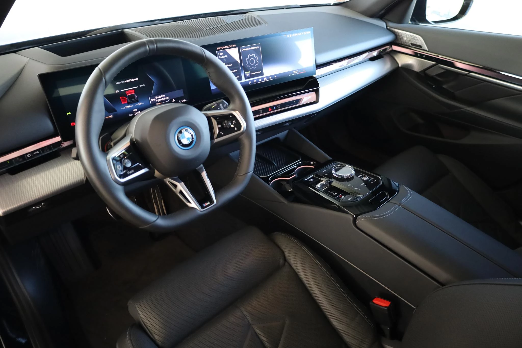 Hoofdafbeelding BMW i5