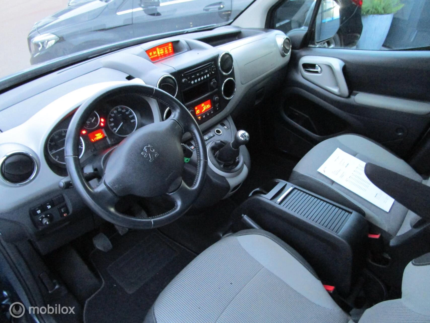 Hoofdafbeelding Peugeot Partner