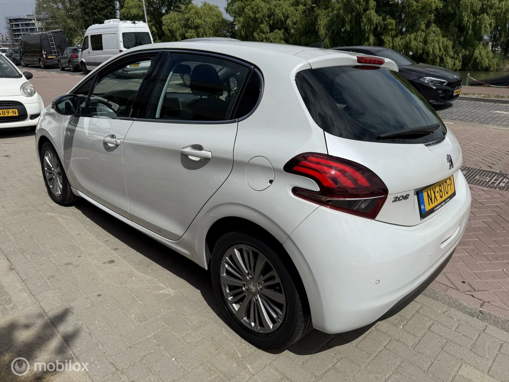 Hoofdafbeelding Peugeot 208