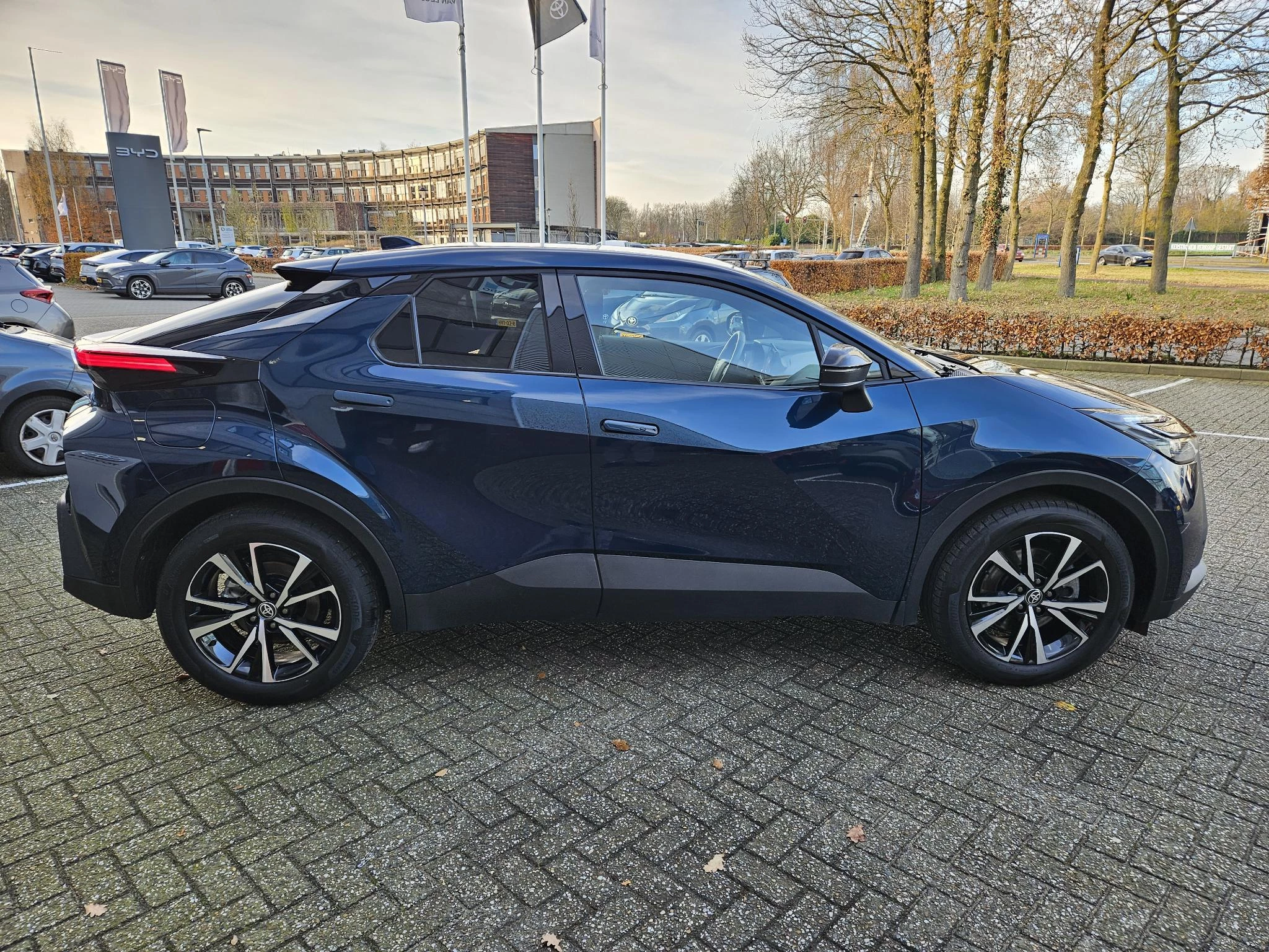 Hoofdafbeelding Toyota C-HR