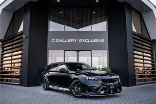 BMW M5 5-serie Touring - Origineel NL | M Drive Professional | Panorama | Carbonpakket | Keramisch | B&W