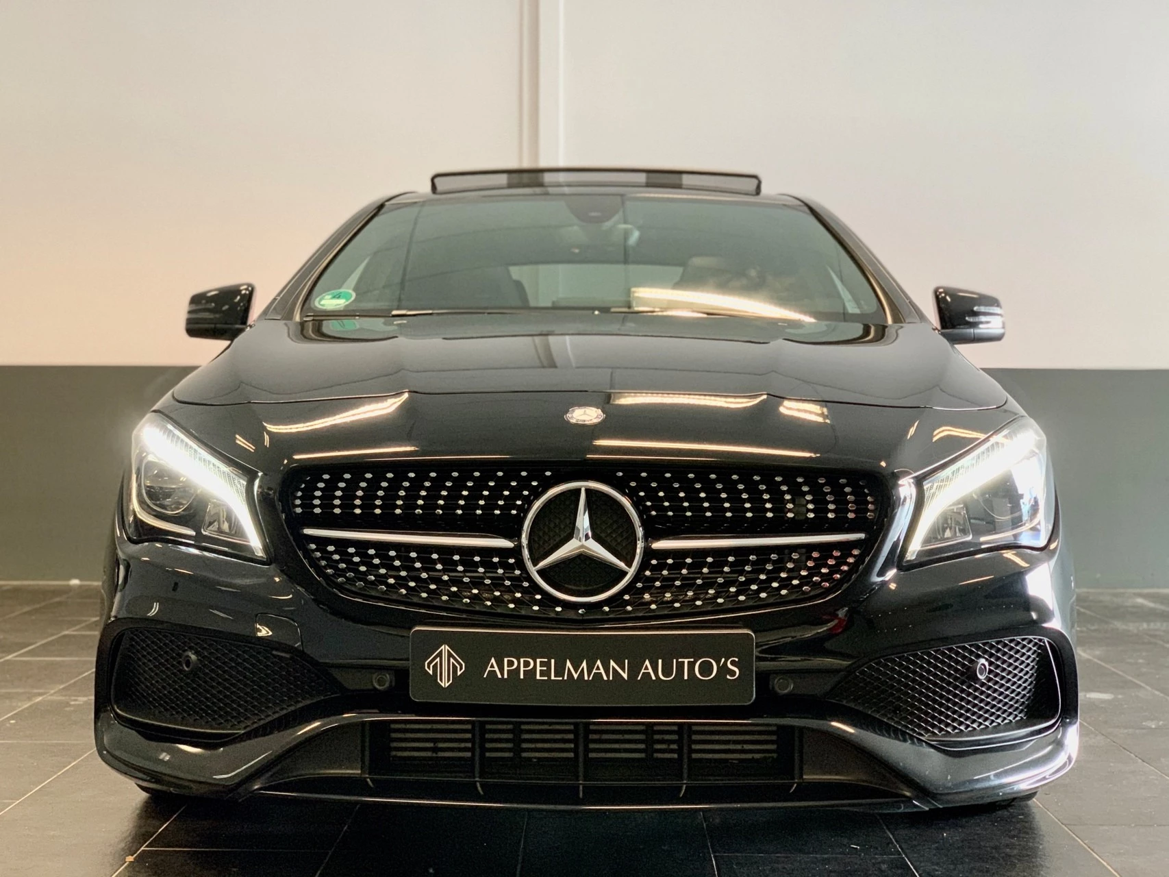 Hoofdafbeelding Mercedes-Benz CLA