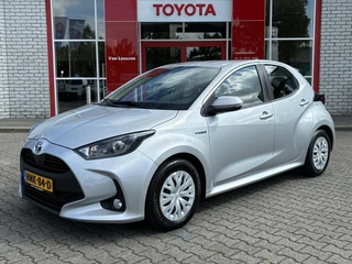 Hoofdafbeelding Toyota Yaris Toyota Yaris 1.5 HYBRID STOEL/STUURVERW CAMERA APPLE/ANDROID CLIMA AD-CRUISE