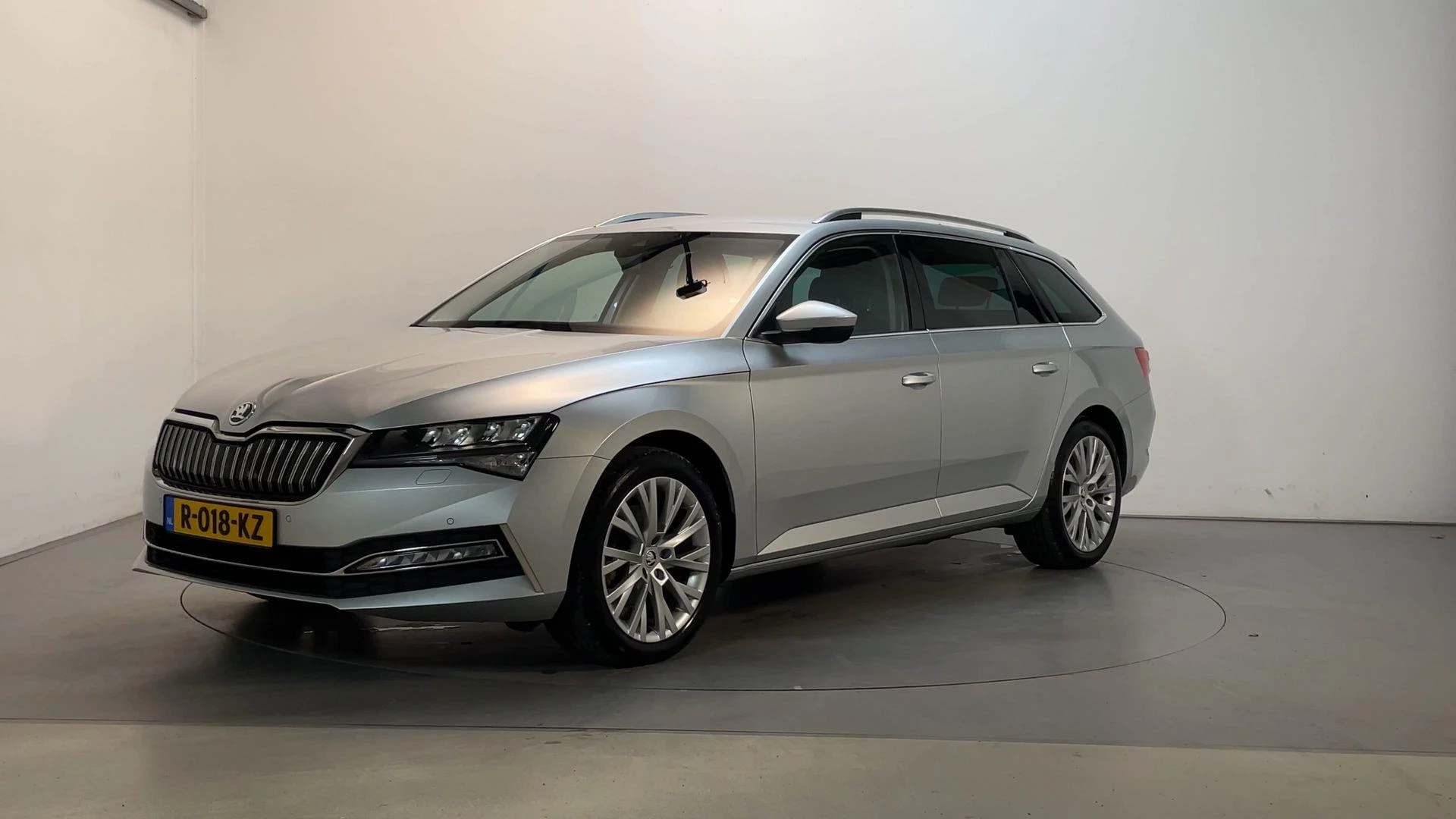 Hoofdafbeelding Škoda Superb