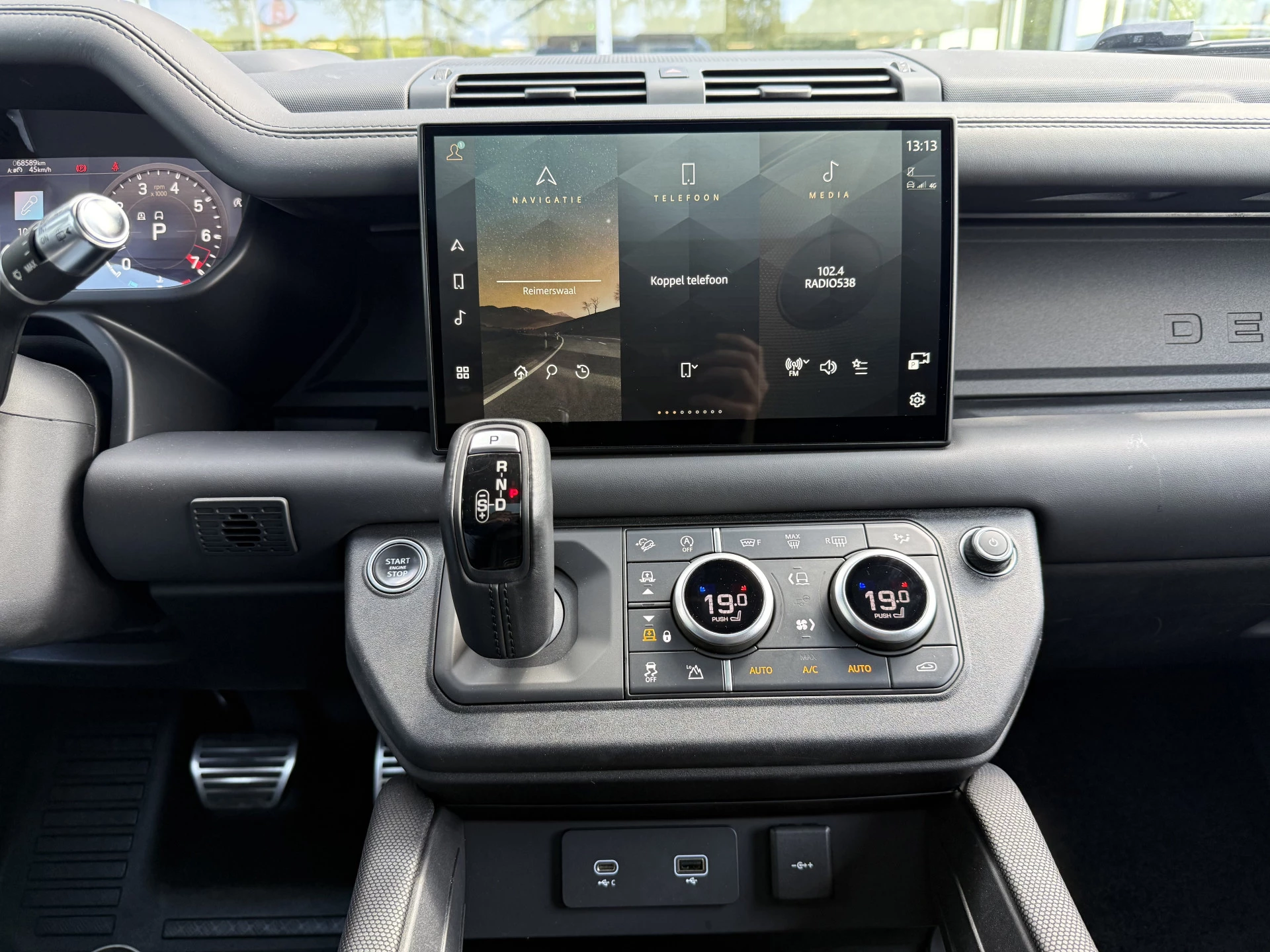 Hoofdafbeelding Land Rover Defender