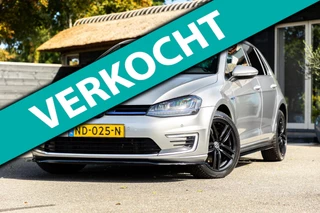 Volkswagen Golf 1.4 TSI GTE Spoilerset I 17 Inch I Dodehoek I Cruise I Camera I Parkeersensoren I Tungsten Silver