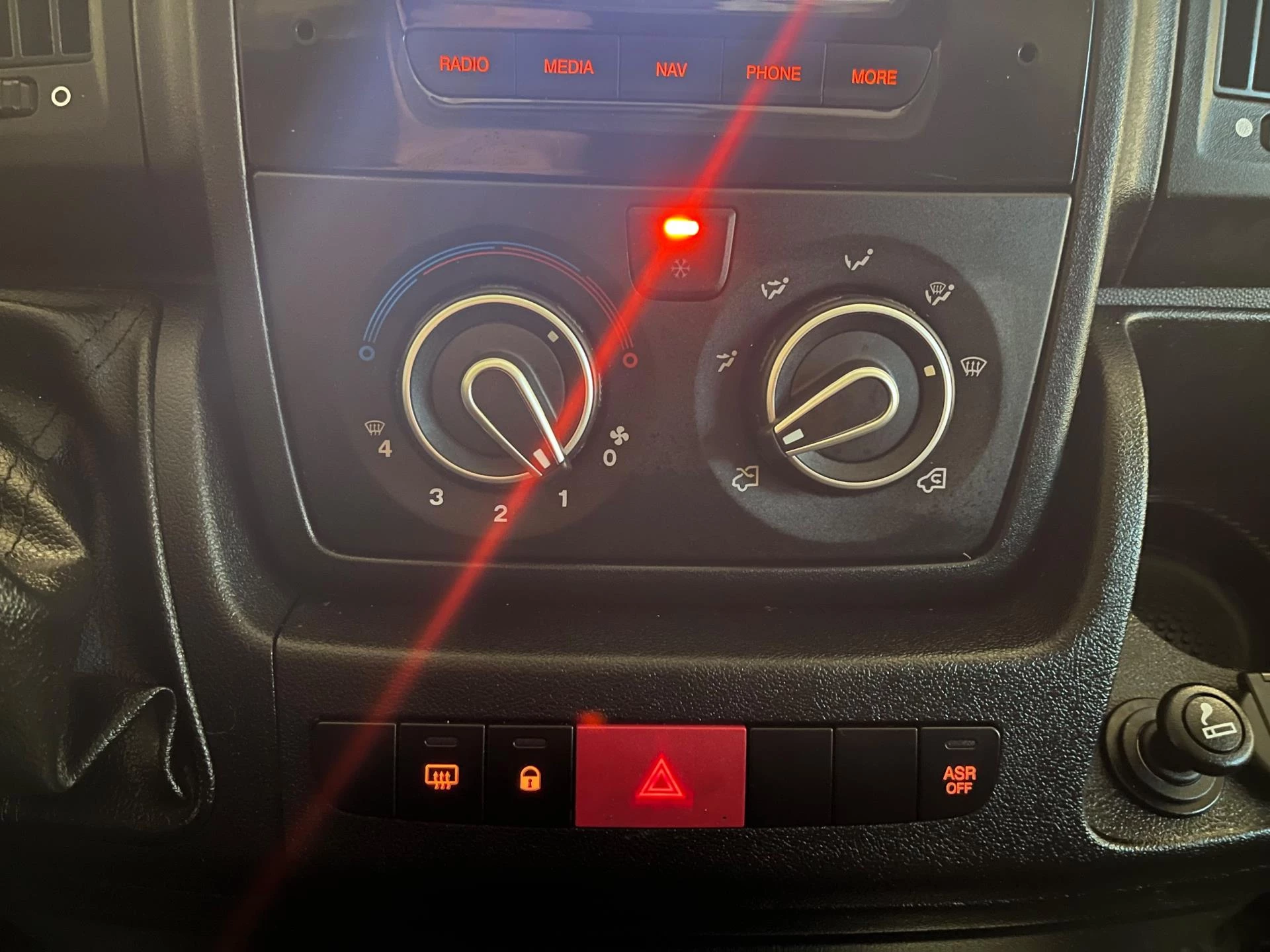 Hoofdafbeelding Opel Movano