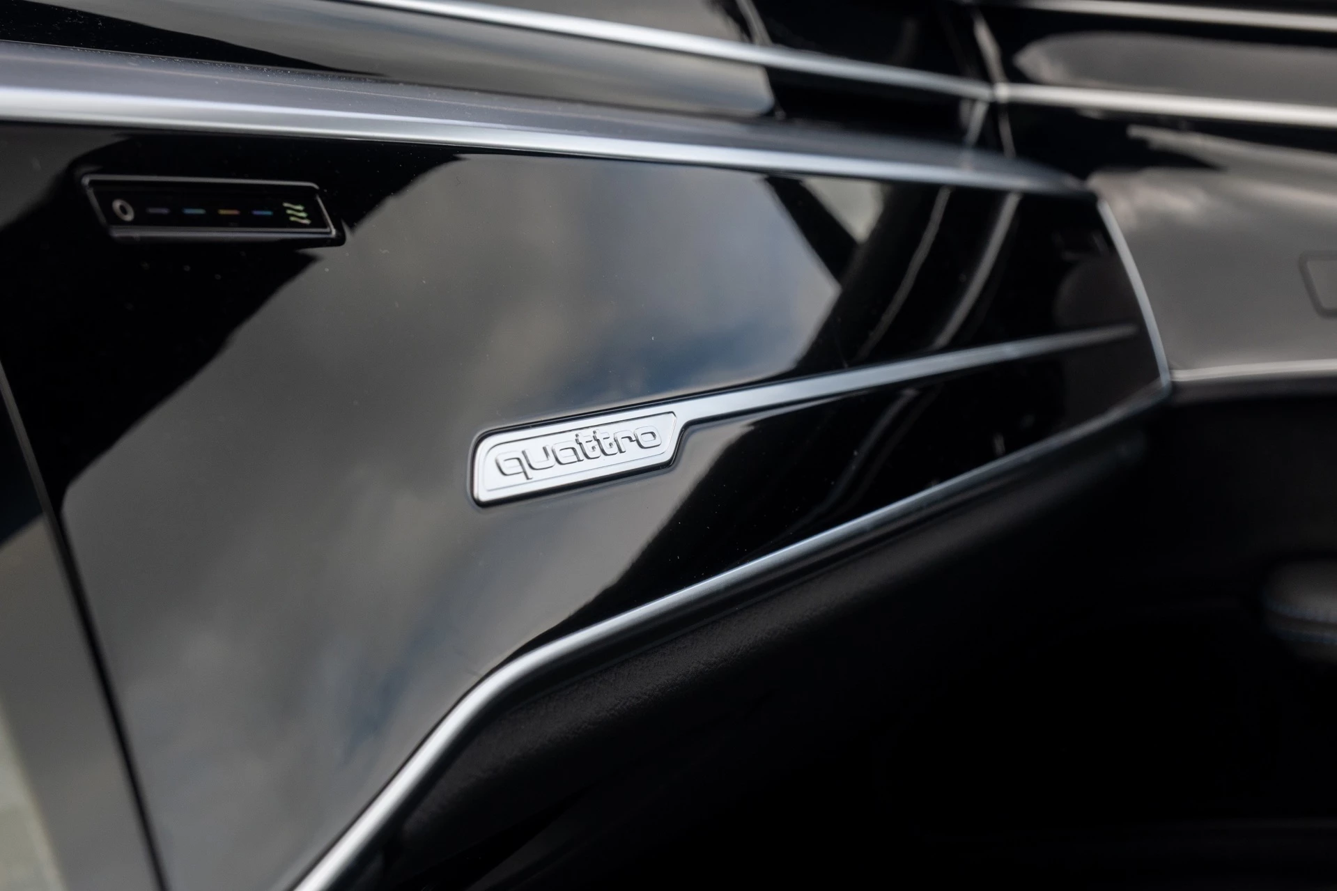 Hoofdafbeelding Audi A8