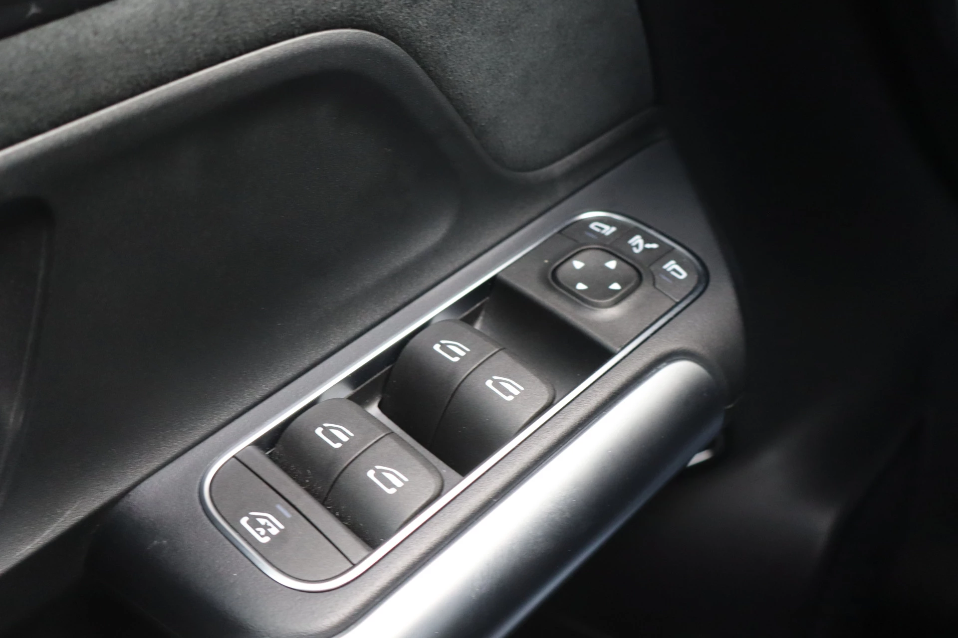 Hoofdafbeelding Mercedes-Benz EQA