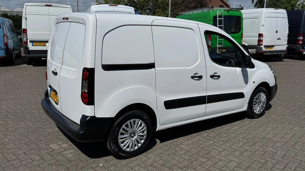 Hoofdafbeelding Peugeot Partner