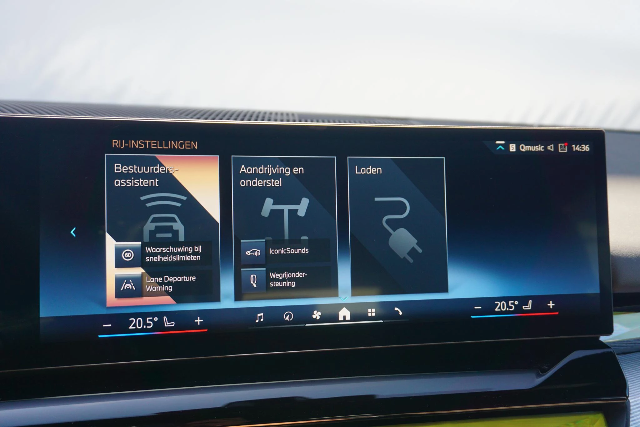 Hoofdafbeelding BMW i5