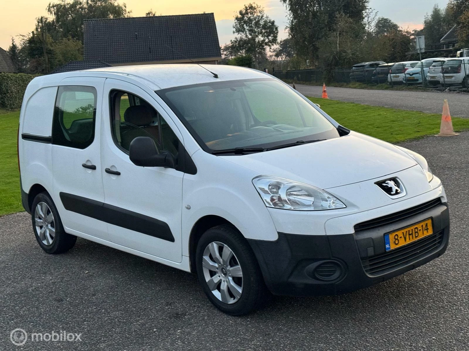 Hoofdafbeelding Peugeot Partner