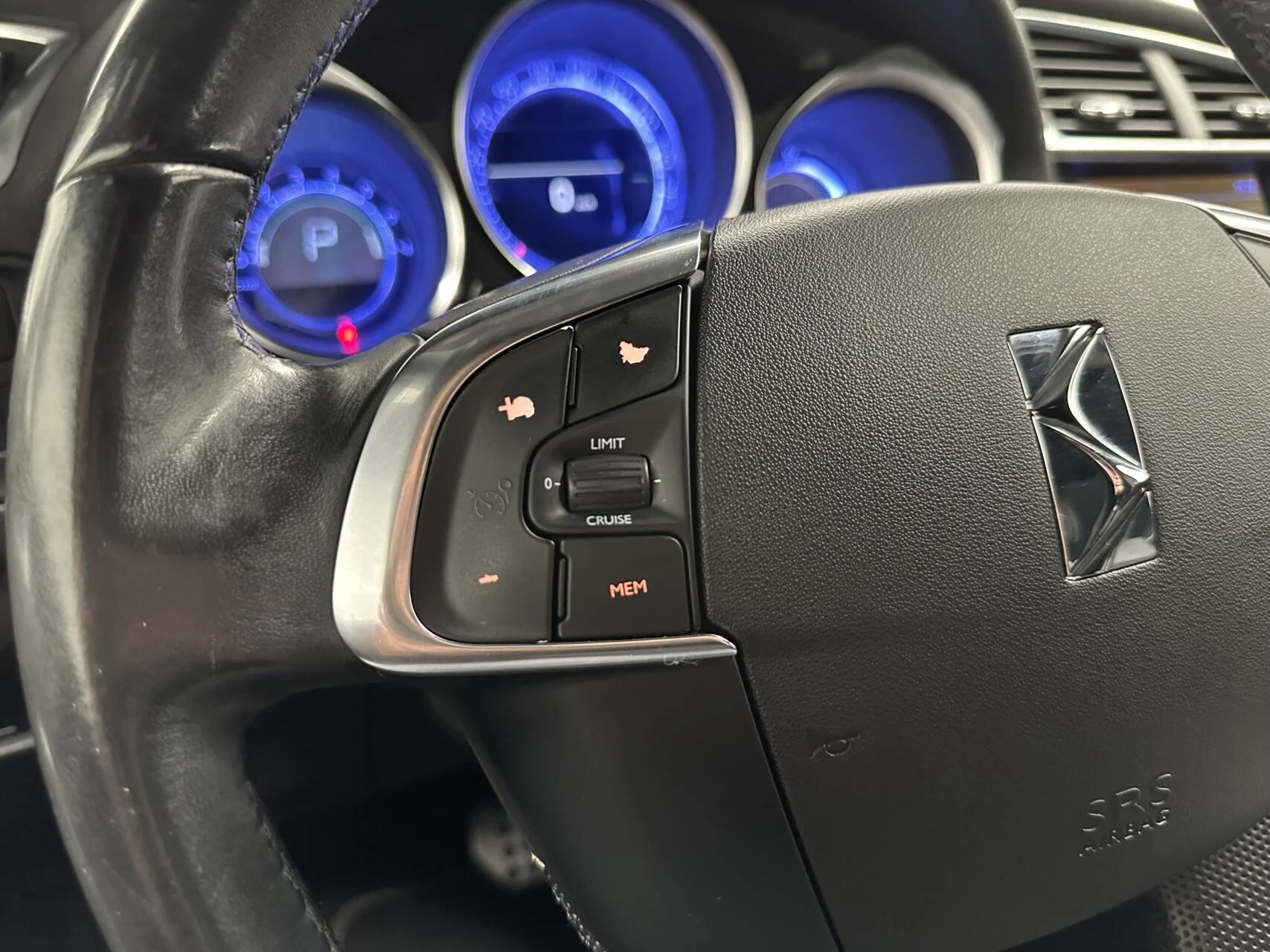 Hoofdafbeelding DS DS 4